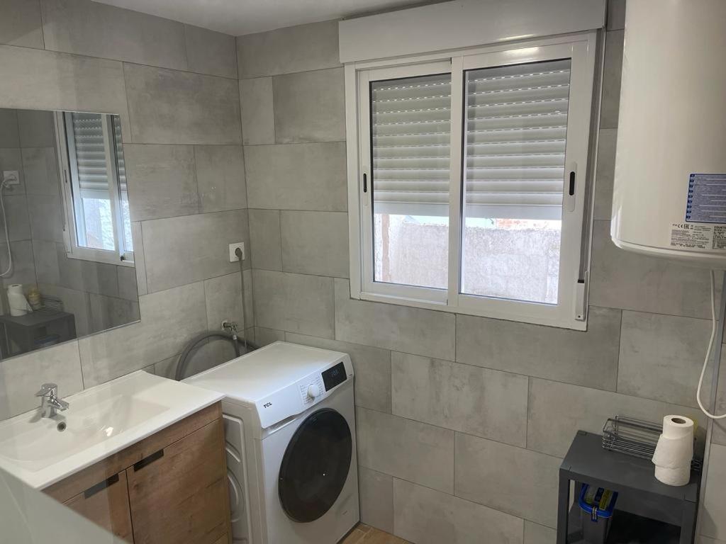 Bel Appartement Roses Plage Buitenkant foto